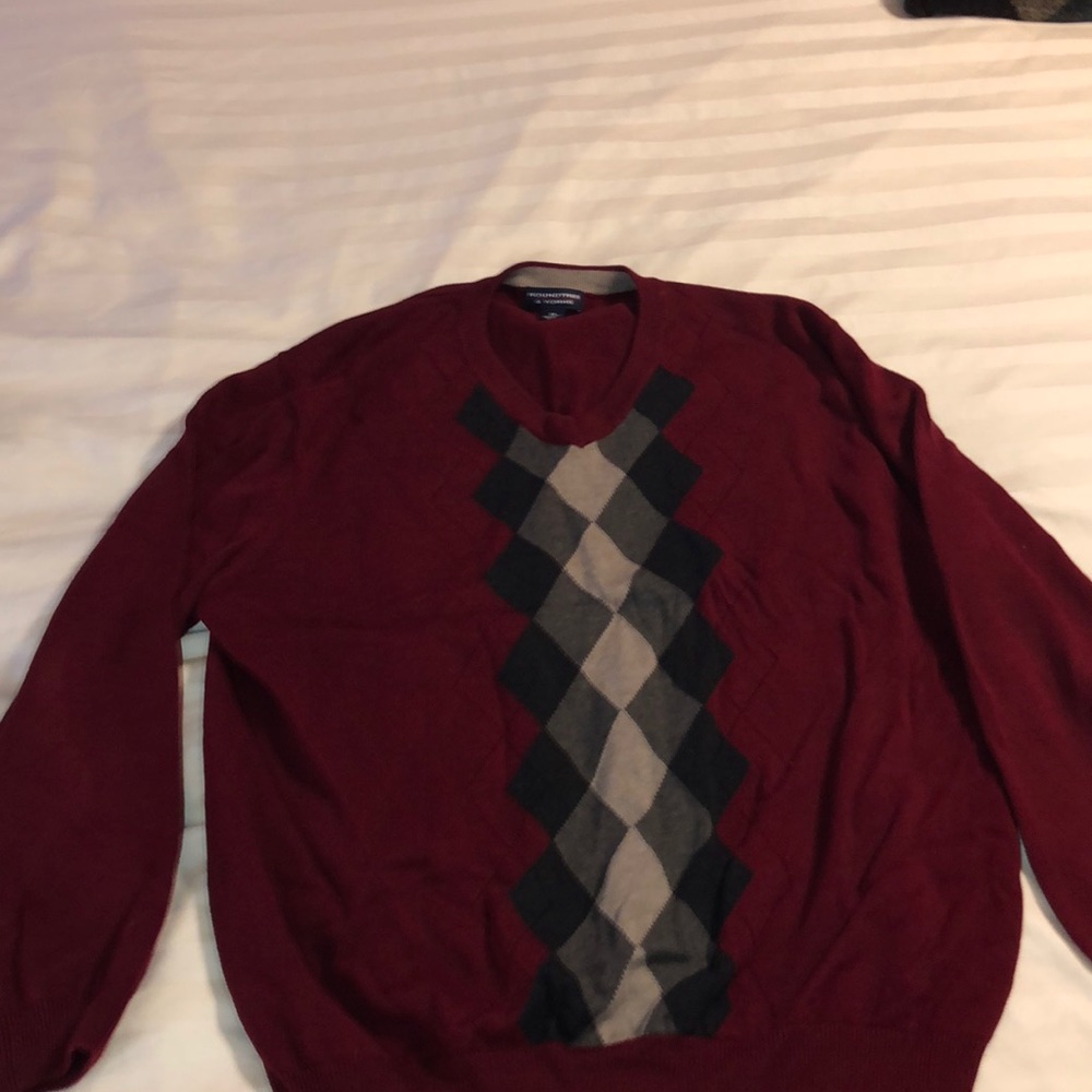 Roundtree and York’s vintage sweater